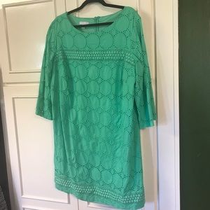 London Times Mint Eyelet Shift Dress in Green